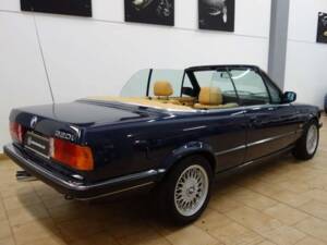 Bild 9/15 von BMW 320i (1988)
