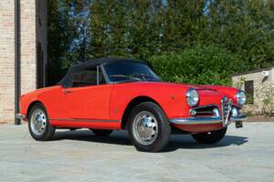 Immagine 5/50 di Alfa Romeo Giulia 1600 Spider (1964)