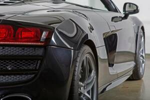 Bild 8/24 von Audi R8 V10 Spyder (2010)