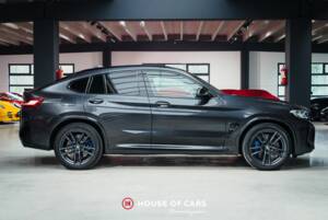 Image 5/24 of BMW X4 M (2022)