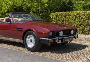 Image 8/34 of Aston Martin V8 EFi Volante (1987)
