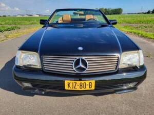 Image 4/8 de Mercedes-Benz 500 SL (1991)