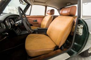 Image 12/50 of MG MGB GT (1973)