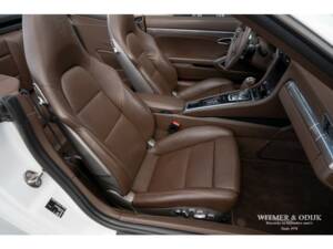 Image 5/36 of Porsche 911 Carrera 4S (2015)