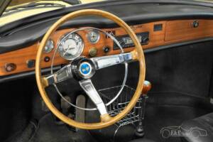 Bild 10/19 von Volkswagen Karmann Ghia 1500 (1971)