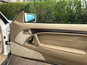 Afbeelding 5/8 van Mercedes-Benz SL 320 (1995)