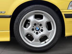 Bild 9/54 von BMW 320i (1999)