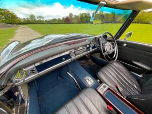 Image 45/50 de Mercedes-Benz 230 SL (1967)