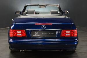 Image 9/49 of Mercedes-Benz SL 500 (2000)