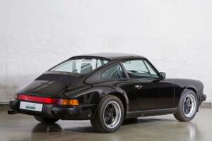 Bild 2/25 von Porsche 911 Carrera 3.2 (1987)