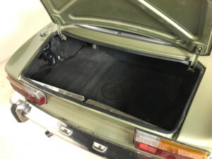 Bild 15/22 von Alfa Romeo Giulia GT 1300 Junior (1971)