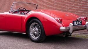 Image 8/8 of MG MGA 1500 (1956)