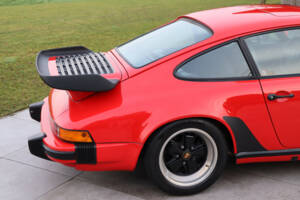 Image 17/50 of Porsche 911 SC 3.0 (1982)