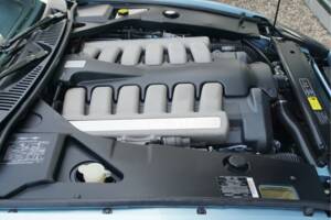 Image 23/50 of Aston Martin DB 7 Vantage Volante (2000)