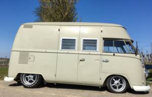 Image 2/23 of Volkswagen T1 minibus (1964)