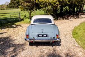 Image 38/56 of Mercedes-Benz 190 SL (1956)