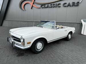Image 3/50 of Mercedes-Benz 280 SL (1969)