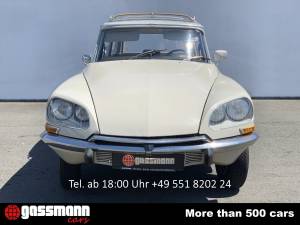 Bild 2/15 von Citroën DS 20 Familiale (1971)