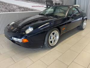 Image 2/19 of Porsche 928 GTS (1992)