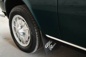 Image 62/83 of Alfa Romeo 1750 Berlina (1970)