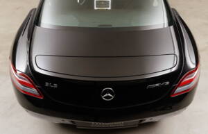 Image 31/34 of Mercedes-Benz SLS AMG (2013)