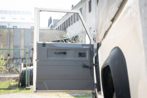 Bild 70/98 von Land Rover Defender 110 Td5 (1999)