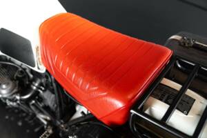 Image 14/34 of BMW DUMMY (1987)