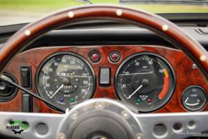 Image 6/42 of Triumph TR 6 PI (1972)