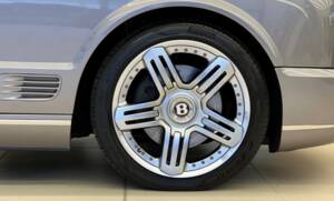 Immagine 22/38 di Bentley Brooklands (2008)
