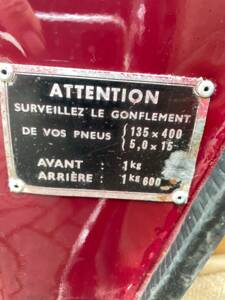 Bild 8/14 von Renault 4 CV Décapotable (1951)