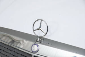 Image 23/50 de Mercedes-Benz 190 D (1986)