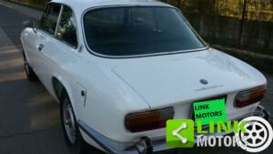 Bild 4/10 von Alfa Romeo 2000 GT Veloce (1972)