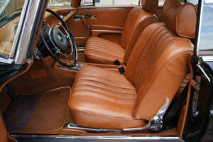Bild 17/50 von Mercedes-Benz 280 SE 3,5 (1971)