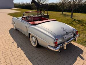 Image 9/77 de Mercedes-Benz 190 SL (1960)