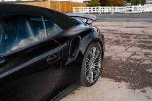 Immagine 21/50 di Porsche 911 Turbo (2015)