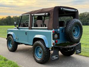 Bild 1/33 von Land Rover Defender 90 (1997)