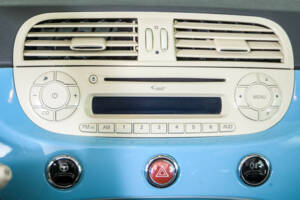 Image 26/50 of FIAT 500 C (2013)