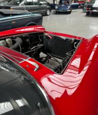 Afbeelding 13/22 van Maserati Mistral 4000 (1965)