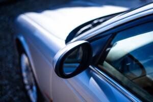 Image 22/50 of Jaguar XJ 8 4.2 (2003)