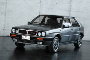Image 5/50 of Lancia Delta HF Integrale (1988)