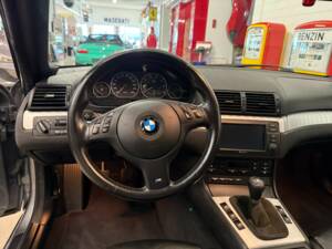 Image 8/19 of BMW 330Ci (2003)