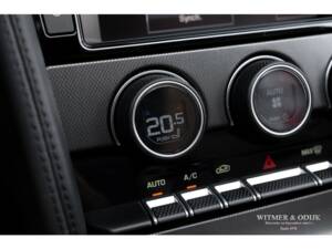 Image 17/37 de Jaguar F-Type S (2014)