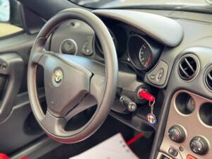 Bild 31/44 von Alfa Romeo Spider 3.0 V6 24V (2001)