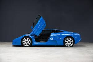 Imagen 1/12 de Bugatti EB 110 GT (1994)