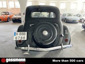 Immagine 8/15 di Citroën Traction Avant 11 BL (1947)