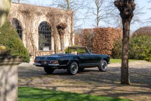Image 19/30 de Mercedes-Benz 250 SL (1967)