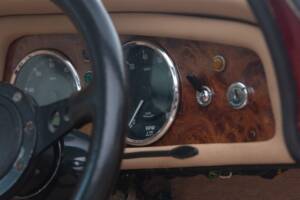 Image 17/50 of TVR Vixen Series 1 (1968)
