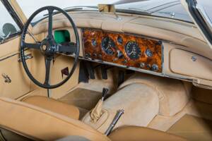 Imagen 17/20 de Jaguar XK 150 DHC (1959)