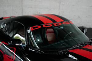 Image 31/50 of Dodge Viper GTS (2005)