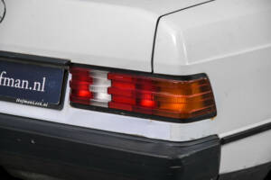 Bild 29/50 von Mercedes-Benz 190 D (1985)